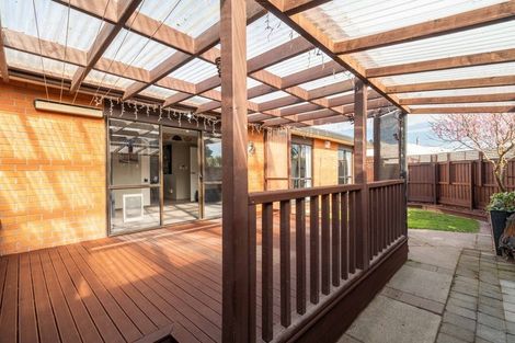 Photo of property in 2/126b Inwoods Close, Parklands, Christchurch, 8083