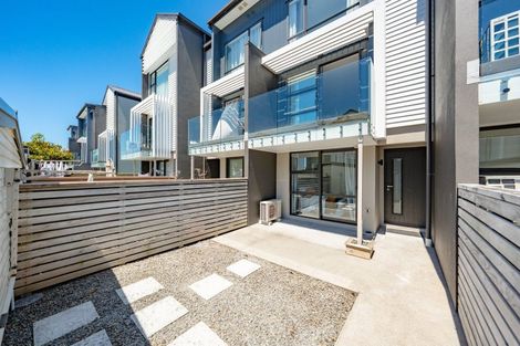 Photo of property in 35 Settlers Avenue, Hobsonville, Auckland, 0618