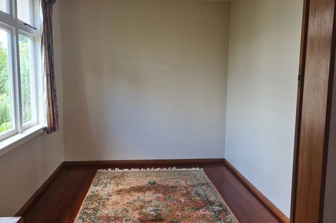 Photo of property in 6 Lansdowne Crescent, Lansdowne, Masterton, 5810