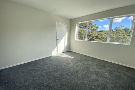 Photo of property in 39 Kaimai Avenue, Massey, Auckland, 0614