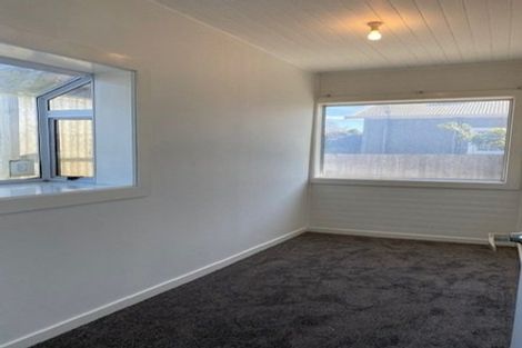 Photo of property in 22 Winters Road, Redwood, Christchurch, 8051