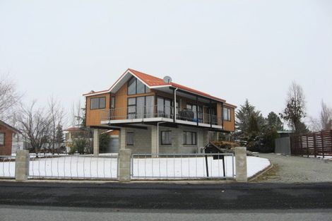 Photo of property in 6 Simons Street, Twizel, 7901