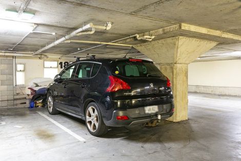 Photo of property in Metro Apartments, 18/220u Thorndon Quay, Pipitea, Wellington, 6011