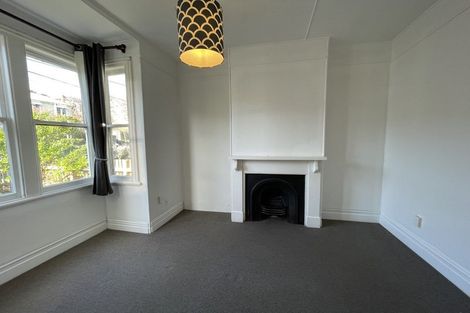 Photo of property in 10 Royal Street, Berhampore, Wellington, 6023