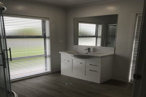 Photo of property in 30u1 Heath Street, Saint Andrews, Hamilton, 3200