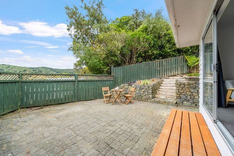 Photo of property in 5 Winchester Avenue, Pinehaven, Upper Hutt, 5019