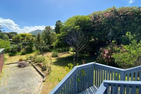Photo of property in 5 Kaka Street, Waikanae, 5036