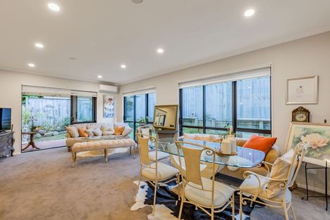 Photo of property in 136 Jeffs Road, Flat Bush, Auckland, 2016