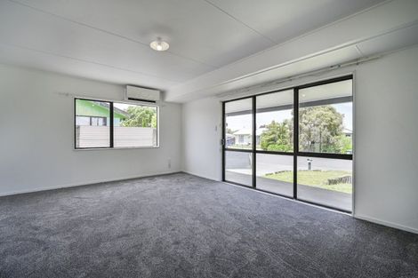 Photo of property in 28 Ramsey Crescent, Flaxmere, Hastings, 4120