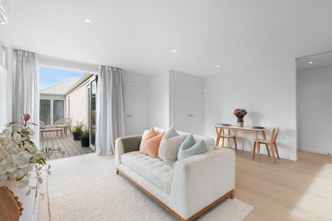 Photo of property in 6-d Berwick Street, Mosgiel, 9024