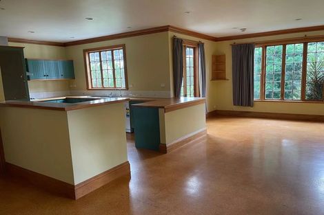 Photo of property in 18 Glenvar Ridge Road, Long Bay, Auckland, 0630