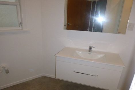 Photo of property in 2b Garden Road, Northland, Wellington, 6012