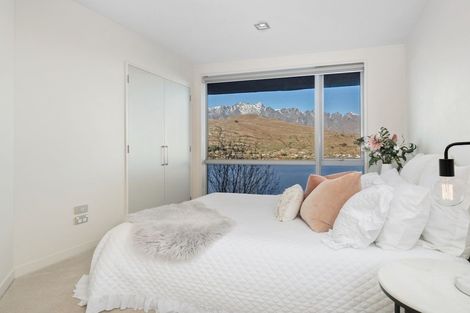 Photo of property in 2/11 Gum Lane, Queenstown, 9300