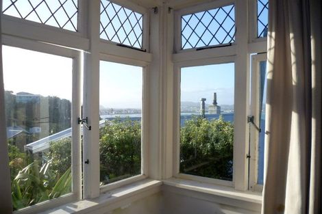 Photo of property in 9 Hungerford Road, Lyall Bay, Wellington, 6022