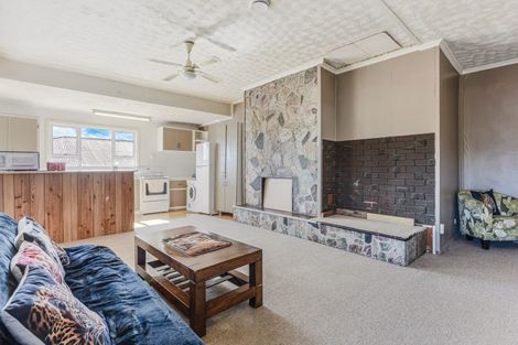 Photo of property in 85 Tipahi Street, Nelson South, Nelson, 7010