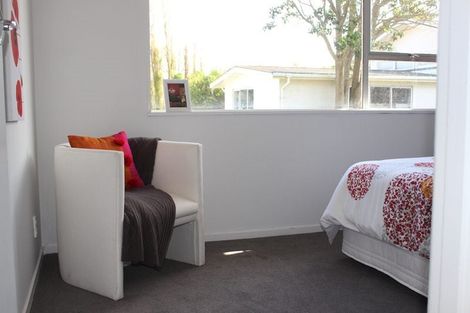 Photo of property in 2/23 Tahi Terrace, Glen Eden, Auckland, 0602