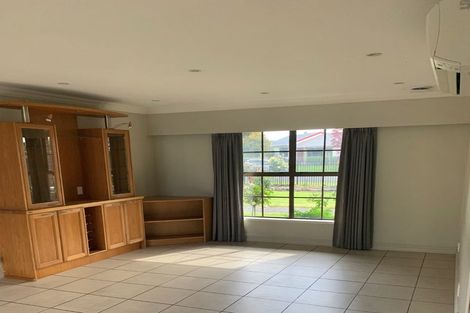 Photo of property in 35 Poaka Avenue, Dinsdale, Hamilton, 3204