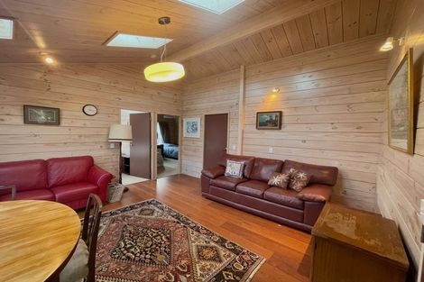 Photo of property in 37 Benmore Place, Glenorchy, 9372