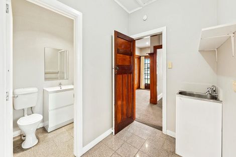 Photo of property in 60 Martin Avenue, Beckenham, Christchurch, 8023