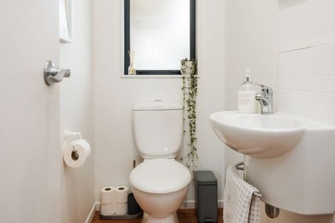 Photo of property in 4 Wake Place, Aokautere, Palmerston North, 4471