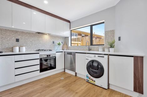 Photo of property in 5/72 Howe Street, Howick, Auckland, 2014