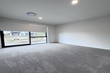 Photo of property in 153 Kowhai Road, Orewa, 0931