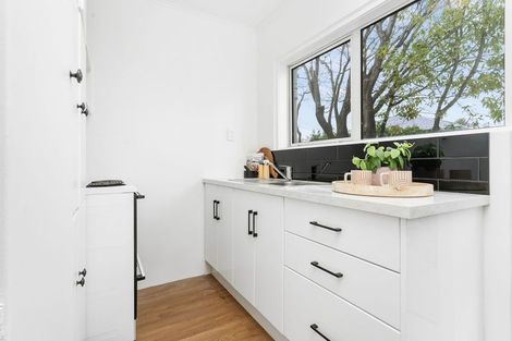 Photo of property in 4/53 Brockworth Place, Riccarton, Christchurch, 8011