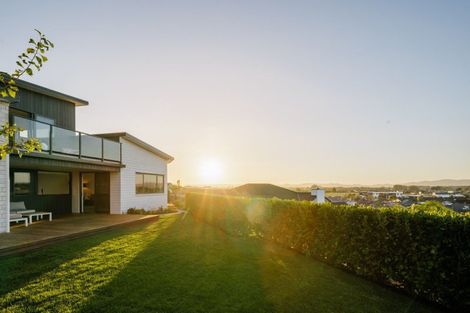 Photo of property in 16 Rose Berry Crescent, Flagstaff, Hamilton, 3210