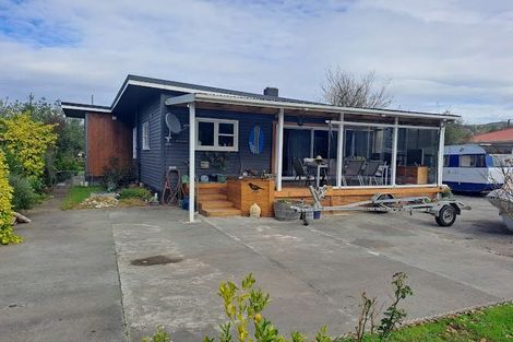 Photo of property in 11 Graham Street, Porangahau, 4293