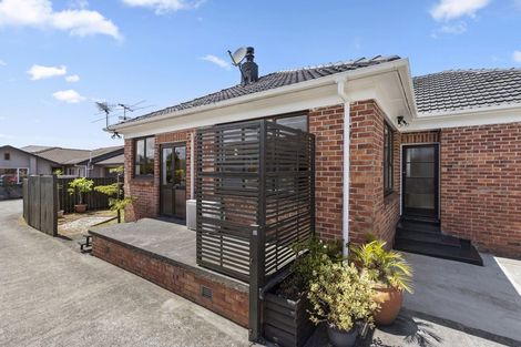 Photo of property in 55 Cambridge Terrace, Papatoetoe, Auckland, 2025