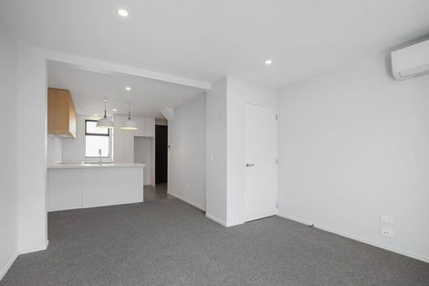Photo of property in 4/8 New Brighton Road, Shirley, Christchurch, 8061