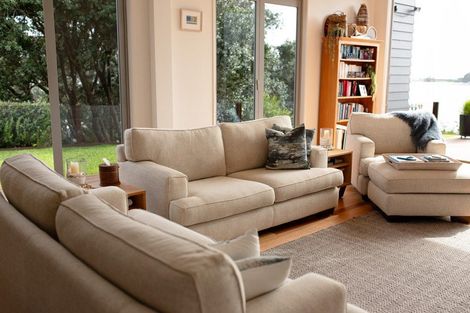 Photo of property in 18 Pine Grove, Tairua, 3508