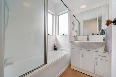 Photo of property in 68 Helena Street, Massey, Auckland, 0614