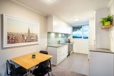 Photo of property in 3/72 Sylvan Avenue, Northcote, Auckland, 0627