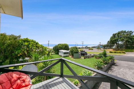 Photo of property in 4 Shearer Drive, Oakura, 4314