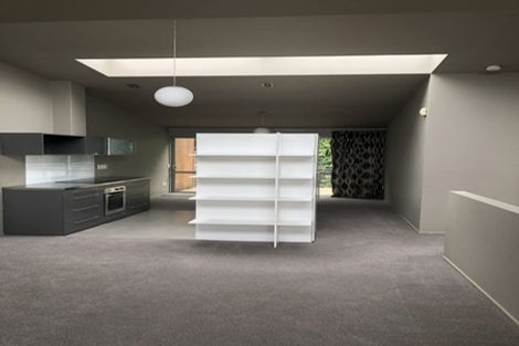Photo of property in 16/2 Onslow Road, Khandallah, Wellington, 6035