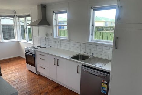 Photo of property in 4 Grant Crescent, Masterton, 5810