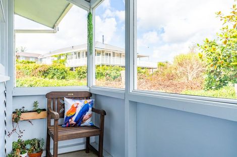 Photo of property in 214 Hurndall Street West, Maungaturoto, 0520