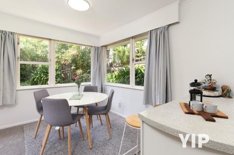 Photo of property in 114 Newlands Road, Newlands, Wellington, 6037