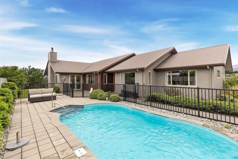 Photo of property in 2 Ash Avenue, Albert Town, Wanaka, 9305