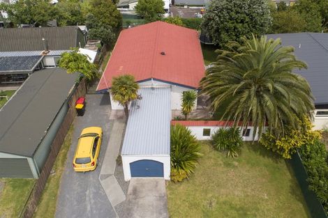 Photo of property in 6 Tudor Place, Mount Maunganui, 3116