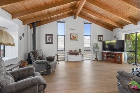 Photo of property in 22 Camden Place, Papatoetoe, Auckland, 2025