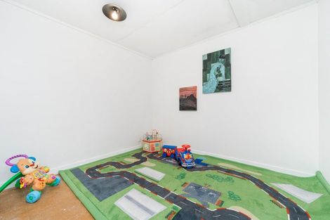 Photo of property in 17 Alexander Street, Awapuni, Palmerston North, 4412