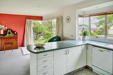 Photo of property in 98 Samwell Drive, Whitby, Porirua, 5024