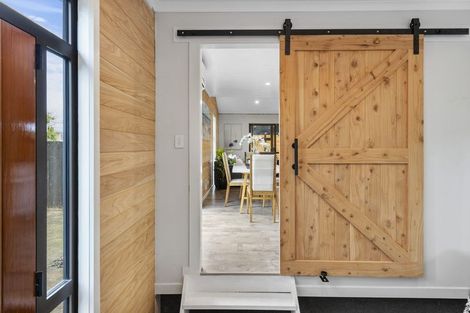 Photo of property in 333 Hibiscus Coast Highway, Orewa, 0931