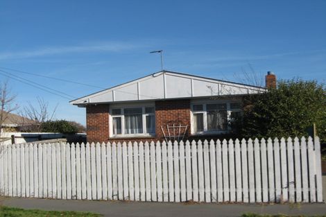 Photo of property in 2/74 Baker Street, New Brighton, Christchurch, 8083