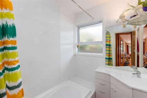 Photo of property in 26 Staveley Street, Avonhead, Christchurch, 8042