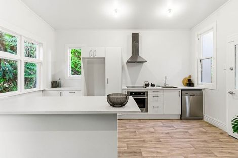 Photo of property in 15 Clifford Street, Dalmore, Dunedin, 9010