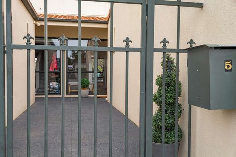 Photo of property in 5/17 Devon Street, Sydenham, Christchurch, 8023