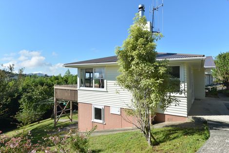 Photo of property in 43 Ogle Crescent, Te Kamo, Whangarei, 0112